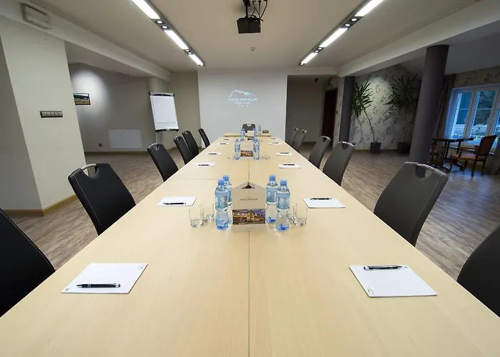 冬季两项运动及spa酒店 3*