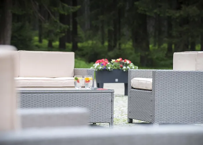 冬季两项运动及spa酒店 3* 斯克拉斯卡波伦巴